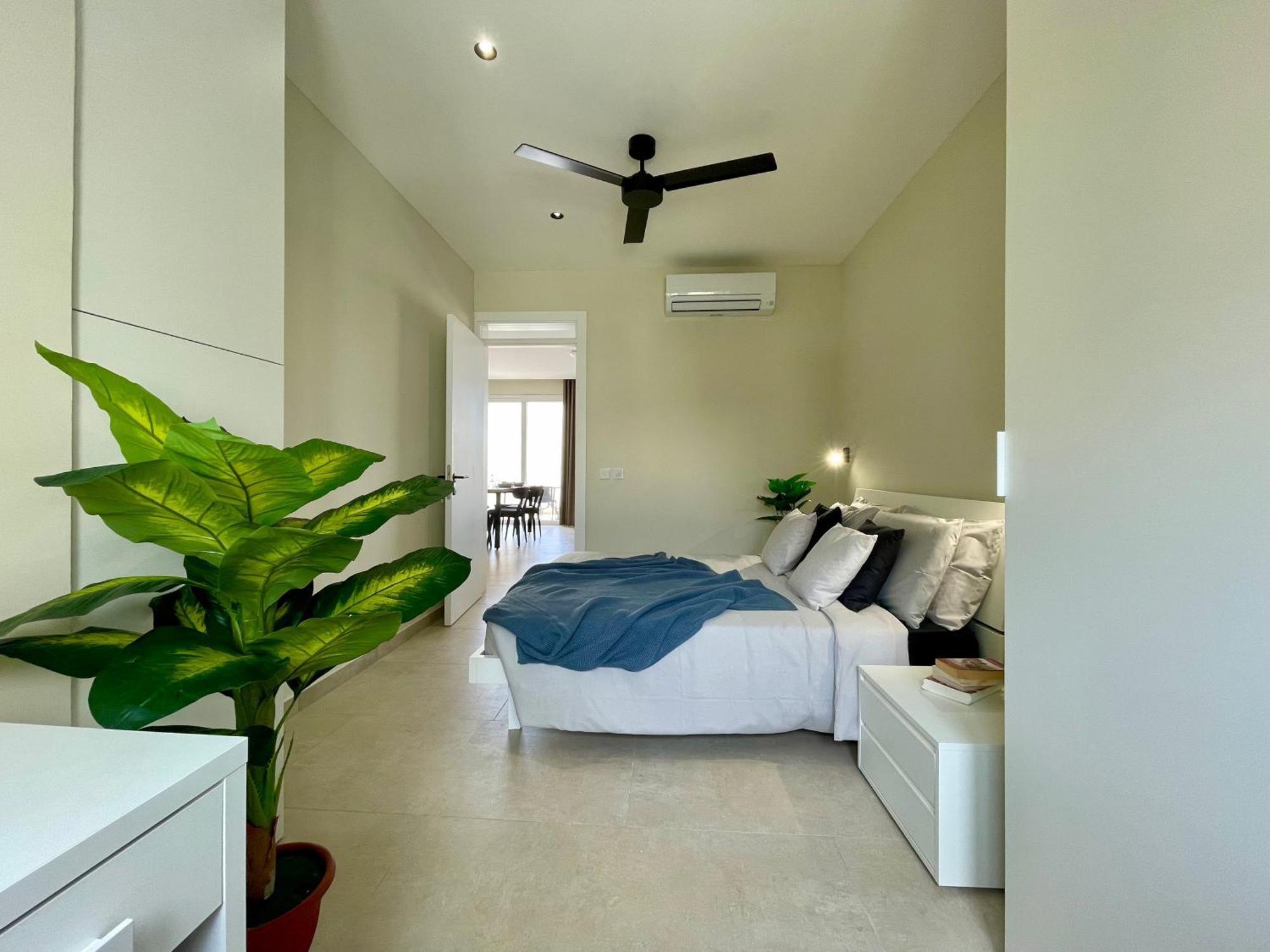 Bugibba Square Seafront Lux Apartments By Holi St. Paul's Bay Exterior foto