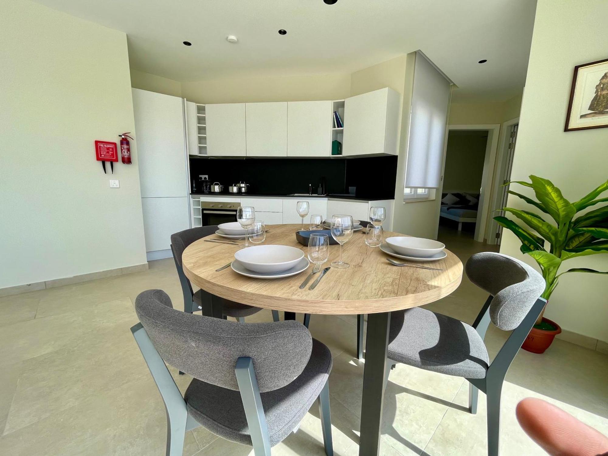 Bugibba Square Seafront Lux Apartments By Holi St. Paul's Bay Exterior foto